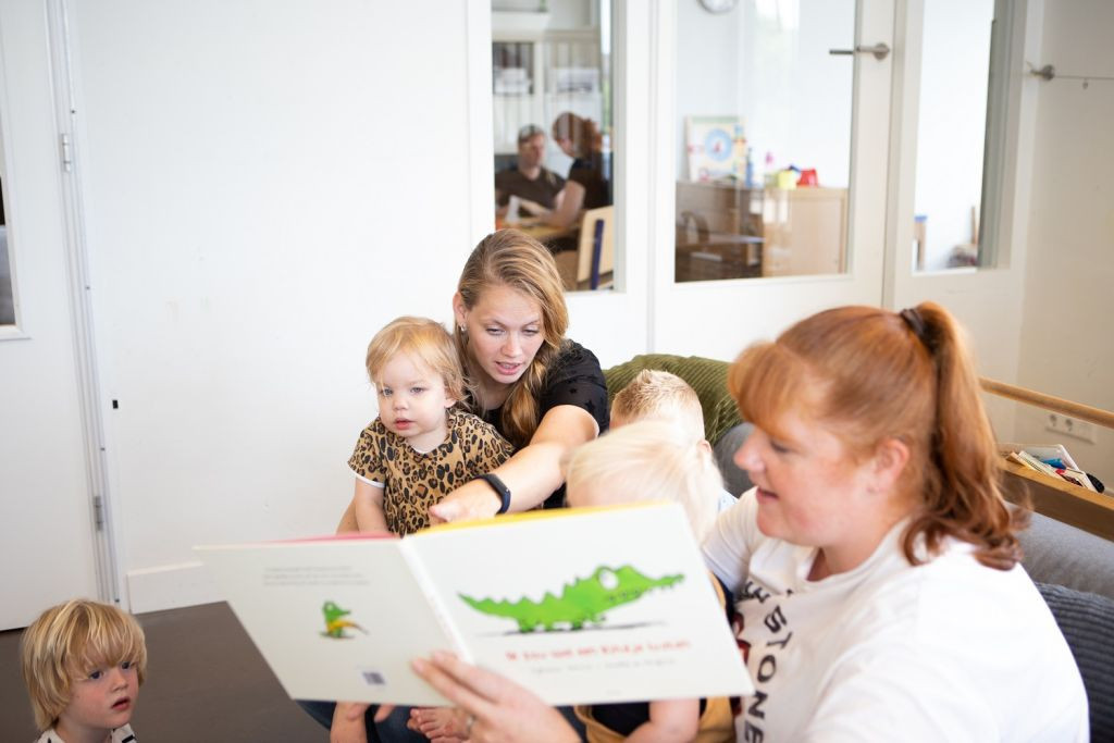 Samen op de bank lezen