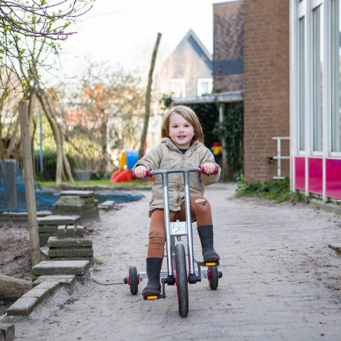 Jongetje op de fiets