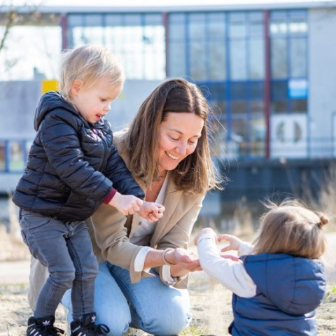 foto van gastouder Nathalie met kinderen